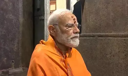 PM Modi visits Srisailam in Kurnool, offers prayers