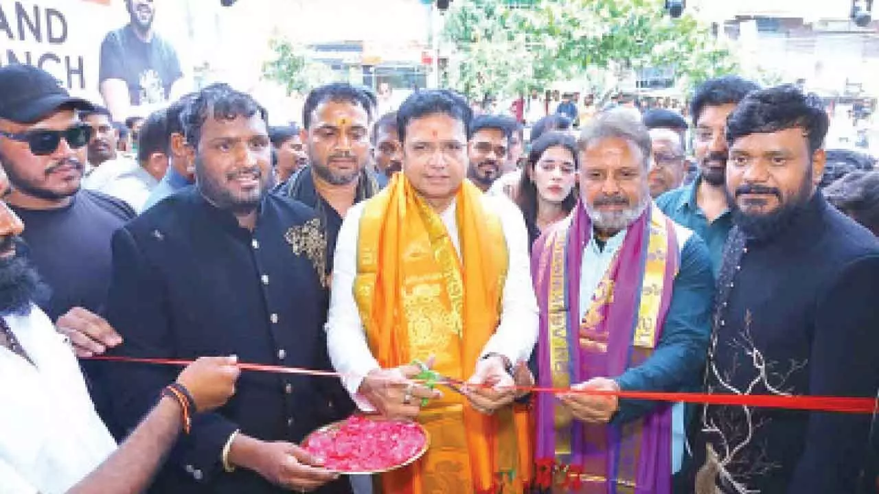 Sviitch RAW Launches 5th Store, Expands Premium Men’s Fashion Sviitch RAW Launches 5th Store, Expands Premium Men’s Fashion