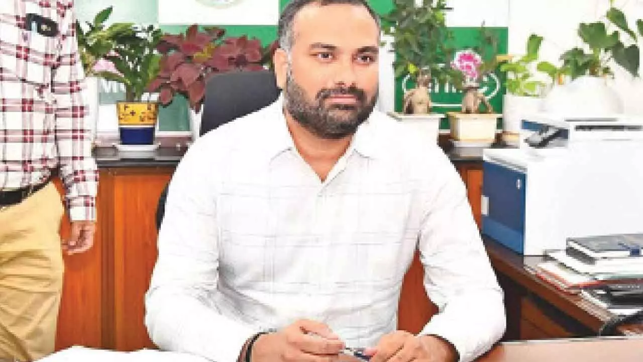 GHMC chief warns staff over sanitation lapses GHMC chief warns staff over sanitation lapses