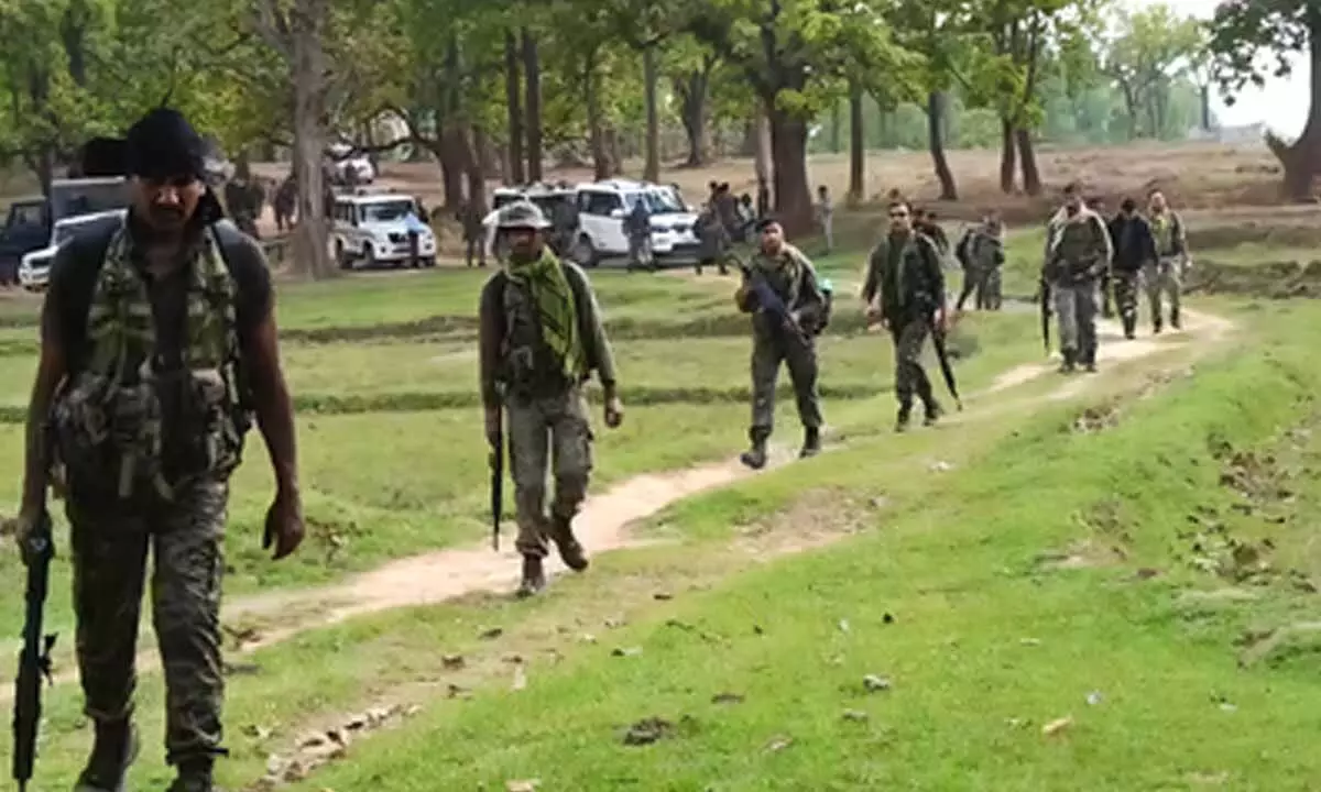 Wanted Maoist Geeta, carrying Rs 5 lakh bounty on head, surrenders in Chhattisgarh Wanted Maoist Geeta, carrying Rs 5 lakh bounty on head, surrenders in Chhattisgarh