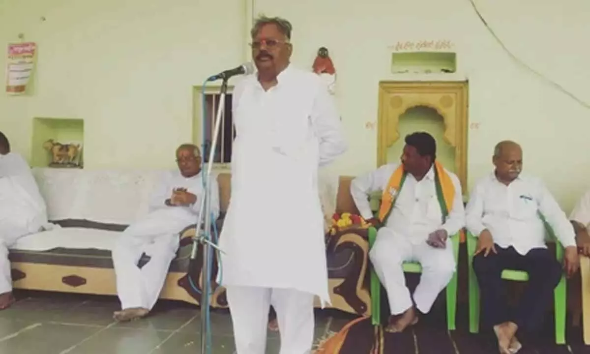 Vote fraud row: SIT raids to divert attention, says ex-BJP MLA Subhash Guttedar Vote fraud row: SIT raids to divert attention, says ex-BJP MLA Subhash Guttedar