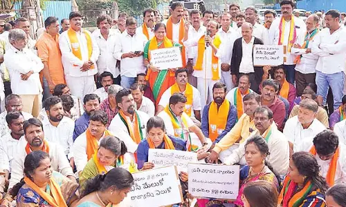 Revanth deceving BCs over reservations: Eatala