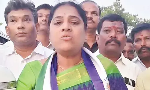 Former YSRCP MLA Sridevi attacked enroute to signature campaign