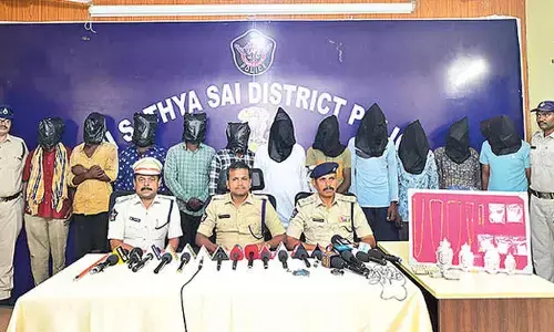 Police crack major theft cases; stolen gold and property recovered