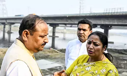 Delhi CM greets people on Diwali eve, urges use of Green Crackers