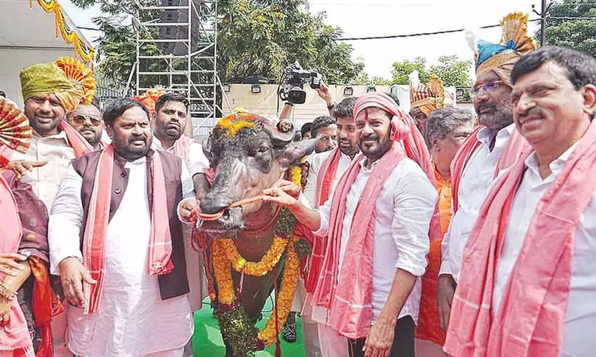 “Yadavon ka Kadar… Hyderabad Sadar’: CM Revanth Reddy at Sadar Sammelan “Yadavon ka Kadar… Hyderabad Sadar’: CM Revanth Reddy at Sadar Sammelan