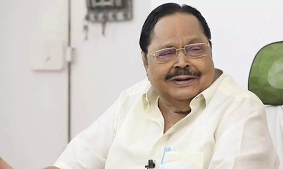 ‘True leader has eyes all over his body’: TN Minister Vijay and Guv