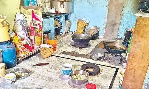 Diwali crackdown: Food safety dept seizes 60 kg sweets, 40 kg bread