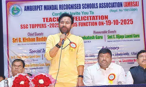 Union Minister Kishan Reddy lauds educators at Amberpet awards