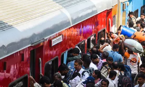 Railways to run 8,000 more special trains to clear festive rush