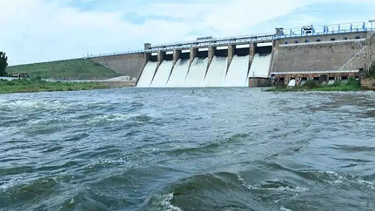 Flood alert in TNs Theni as Vaigai dam near full