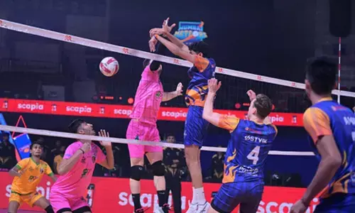 PVL 2025: Mumbai Meteors qualify for semifinals with win over Chennai Blitz