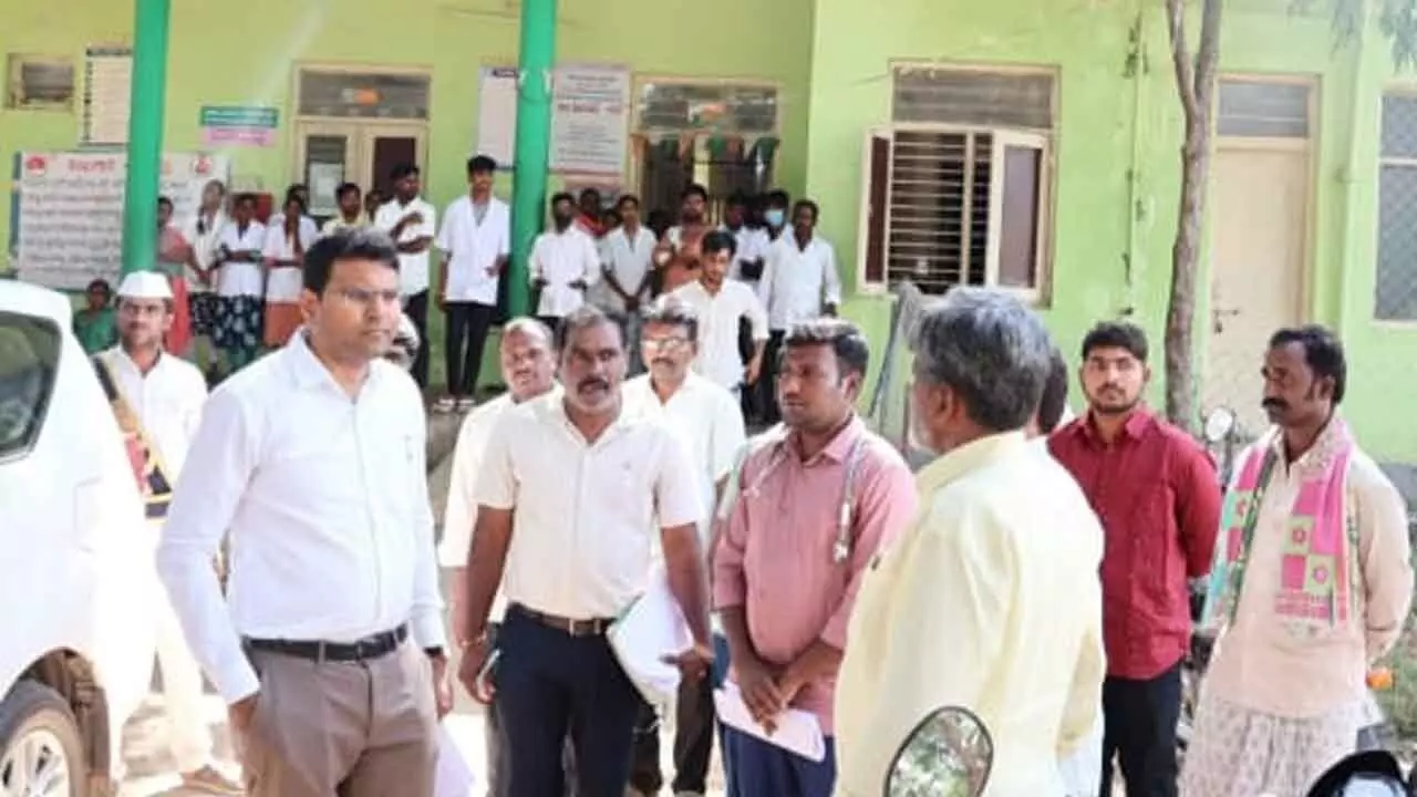 Collector B.M. Santosh Conducts Surprise Inspection at Gattu PHC, Stresses Quality and Accessible Healthcare for All Collector B.M. Santosh Conducts Surprise Inspection at Gattu PHC, Stresses Quality and Accessible Healthcare for All