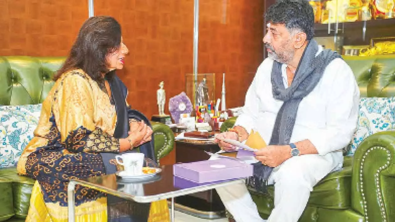 Post-spat: Kiran Shaw meets CM, Dy CM