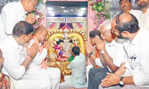 Jubilee Hills by-poll: Bandi Sanjay invokes Bhagyalakshmi’s blessings