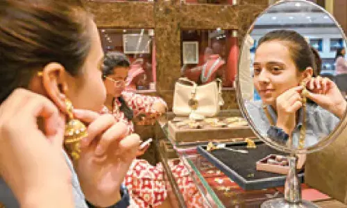 Diwali sales sparkle at Rs 5.40L cr