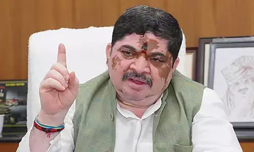 Minister Ponnam Prabhakar Inaugurates Cotton Purchase Centre and Emphasises Quality Education