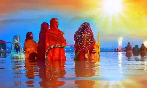 Chhath Puja 2025: Dates, Sunrise and Sunset Timings, Rituals, and Thekua Recipe