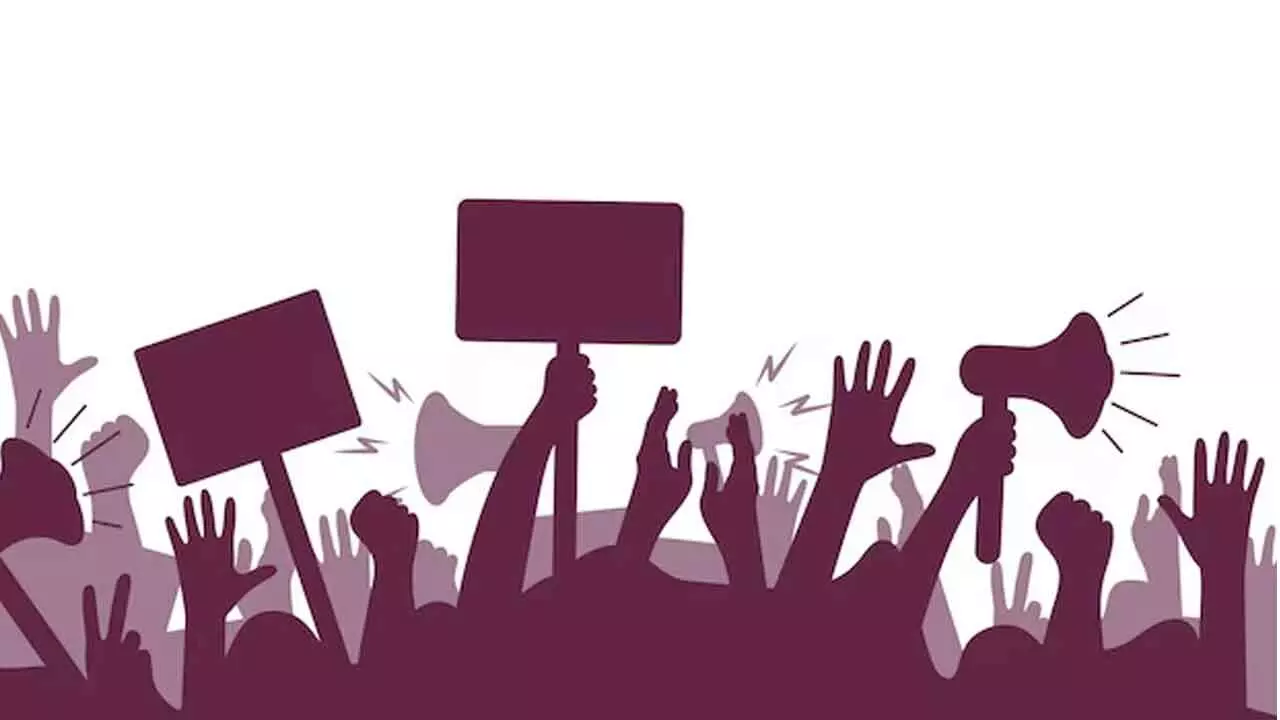 Telangana colleges threaten state-wide bandh over `900 crore fee reimbursement arrears