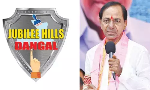 KCR to BRS brass: Be on the prowl to poach fence-sitters of Cong, BJP