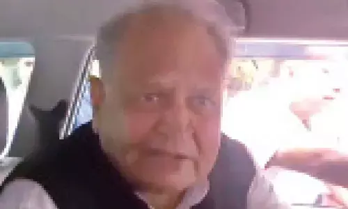 Friendly fight on 5-10 seats in Bihar: Gehlot