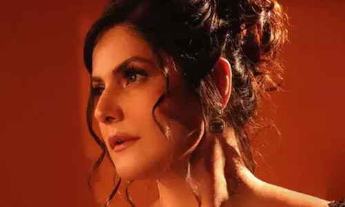 Zareen Khans mother admitted in the hospital: Please keep her in your prayers