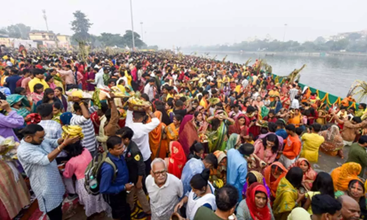 Four-day Chhath festival underway in Bihar Four-day Chhath festival underway in Bihar