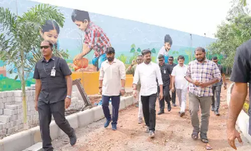 Revanth Reddy makes surprise stop at GHMC park in JH