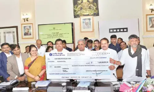 KSDL hands over Rs 135 crore dividend to govt