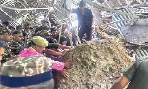 Court seeks police report on plaint over 34 pilgrims’ deaths