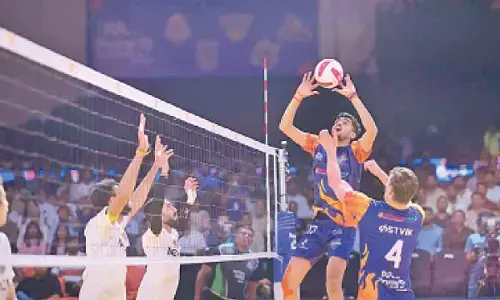 PVL 2025: Mumbai enter final with big win over Goa