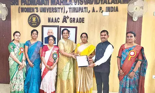 SPMVV signs MoU with SNDT women’s varsity