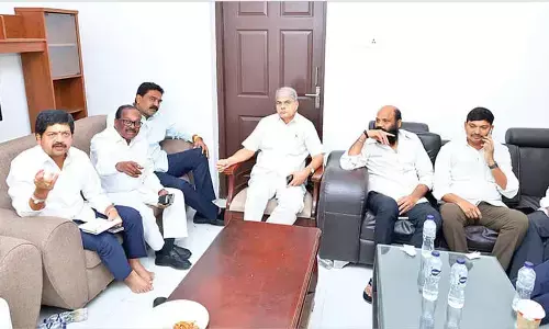 Kollu slams Jagan, vows to expose YSRCP’s failures