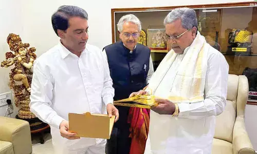 Sri Sathya Sai Central Trust top brass meets K’taka CM Siddaramaiah