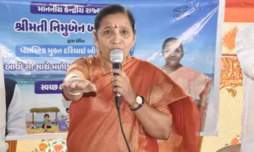 Union Minister launches coastal cleanup drive in Gujarats Bhavnagar