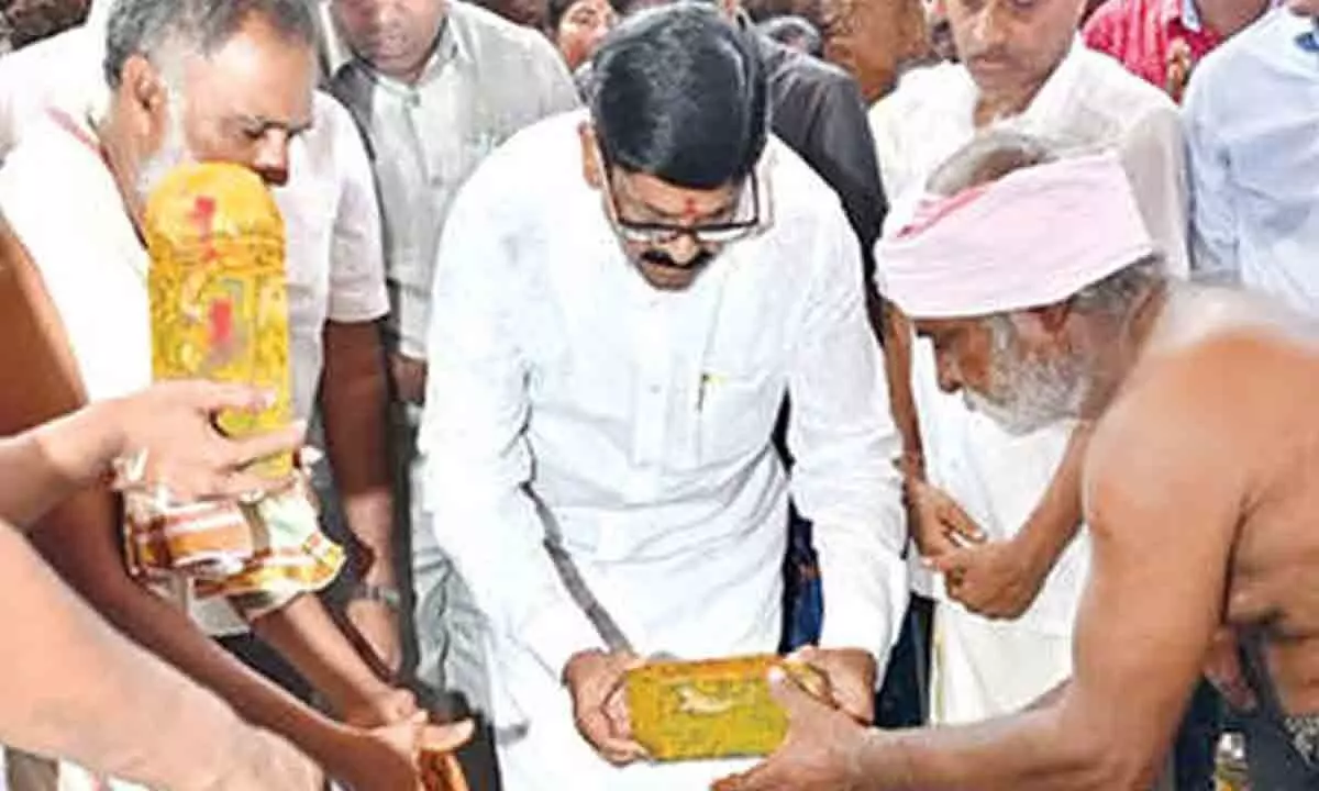 Govt committed to develop temples: Anam Govt committed to develop temples: Anam