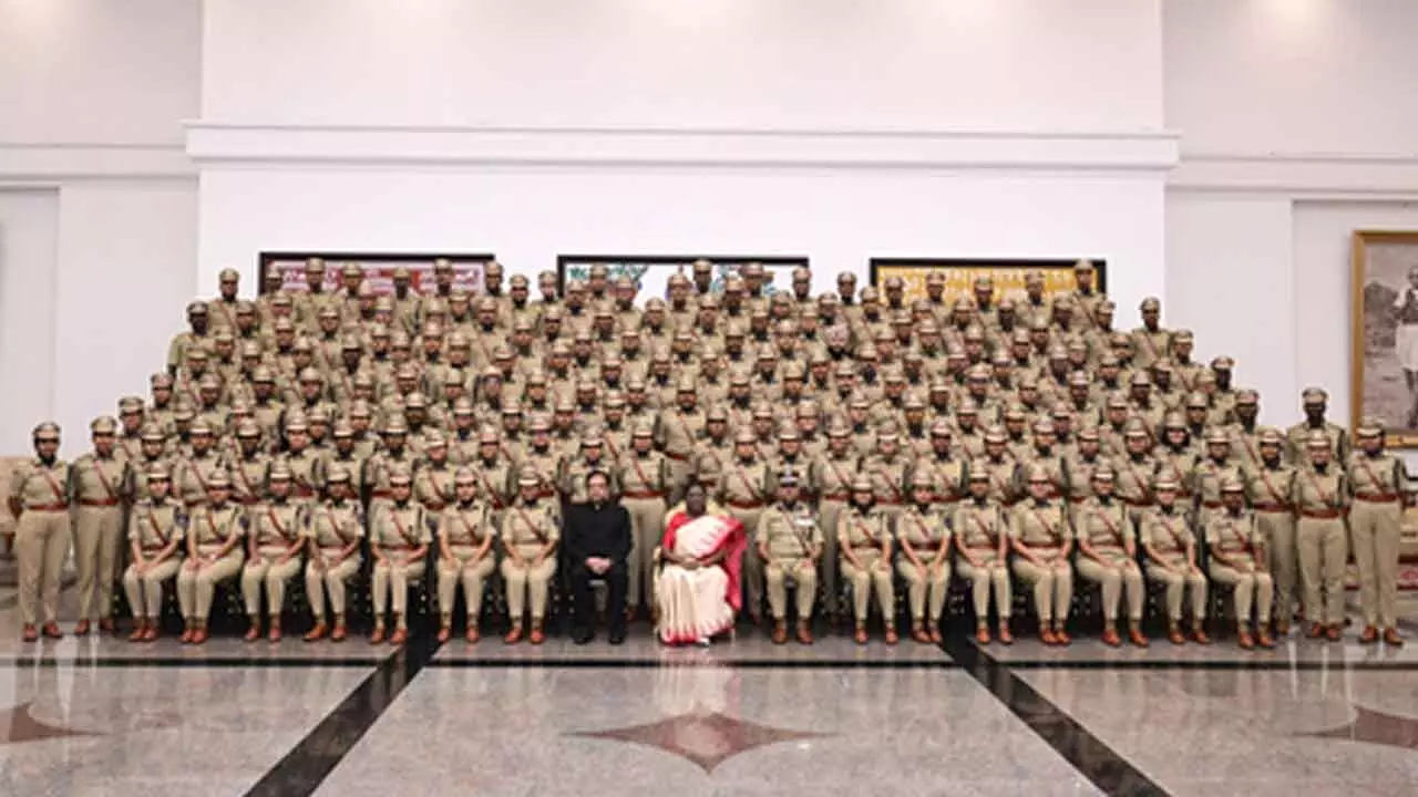 President Murmu stresses effective policing to invite investment for Viksit Bharat President Murmu stresses effective policing to invite investment for Viksit Bharat