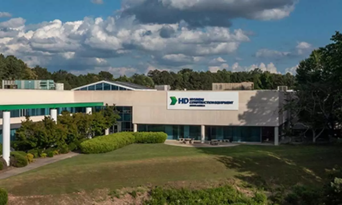 HD Hyundai chief vows to bolster S. Korea-US shipbuilding cooperation at APEC event