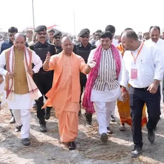 CM Yogi reviews preparations for the Garhmukteshwar and Tigri Mela CM Yogi reviews preparations for the Garhmukteshwar and Tigri Mela