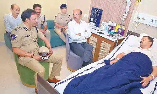 Top police officers visit injured DCP at hospital