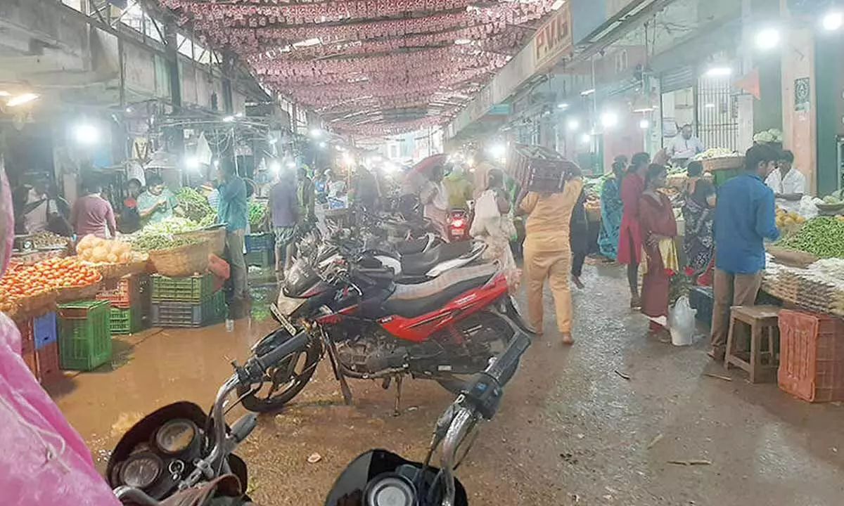 Cyclone Montha ups vegetable prices Cyclone Montha ups vegetable prices