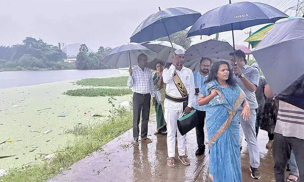 Vizag well-prepared to tackle Montha cyclone mayhem Vizag well-prepared to tackle Montha cyclone mayhem