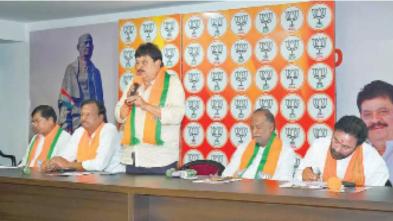 TG is in grip of gun culture,fumes NRR