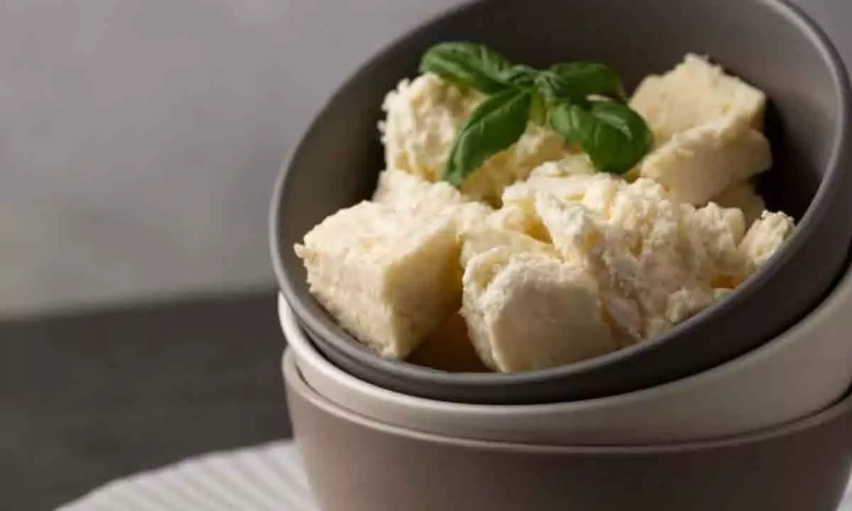 Simple Food Hacks To Identify Pure Khoya Instantly This Festive Season Simple Food Hacks To Identify Pure Khoya Instantly This Festive Season