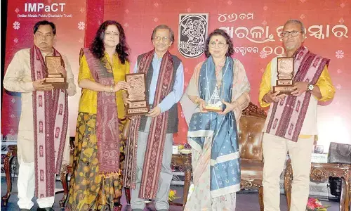 Chhotray receives Sarala Puraskar