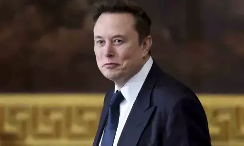 Elon Musk Warns of Tesla Exit Over $1 Trillion Pay Dispute Ahead of Shareholder Vote