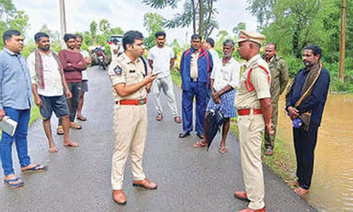 Vehicular movement restricted along NH-16 to prevent cyclone-induced risk Vehicular movement restricted along NH-16 to prevent cyclone-induced risk