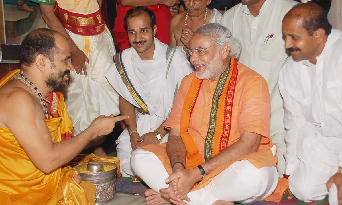 Prime Minister Narendra Modi had visited Krishna temple on May 8 2008 during the third Paryaya term of the present Paryaya swamiji HH Sugunendra Thirtha Prime Minister Narendra Modi had visited Krishna temple on May 8 2008 during the third Paryaya term of the present Paryaya swamiji HH Sugunendra Thirtha