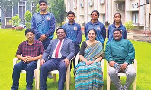 Health varsity fencing teams selected