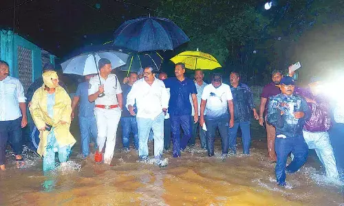 SP, MLA inspect inundated areas